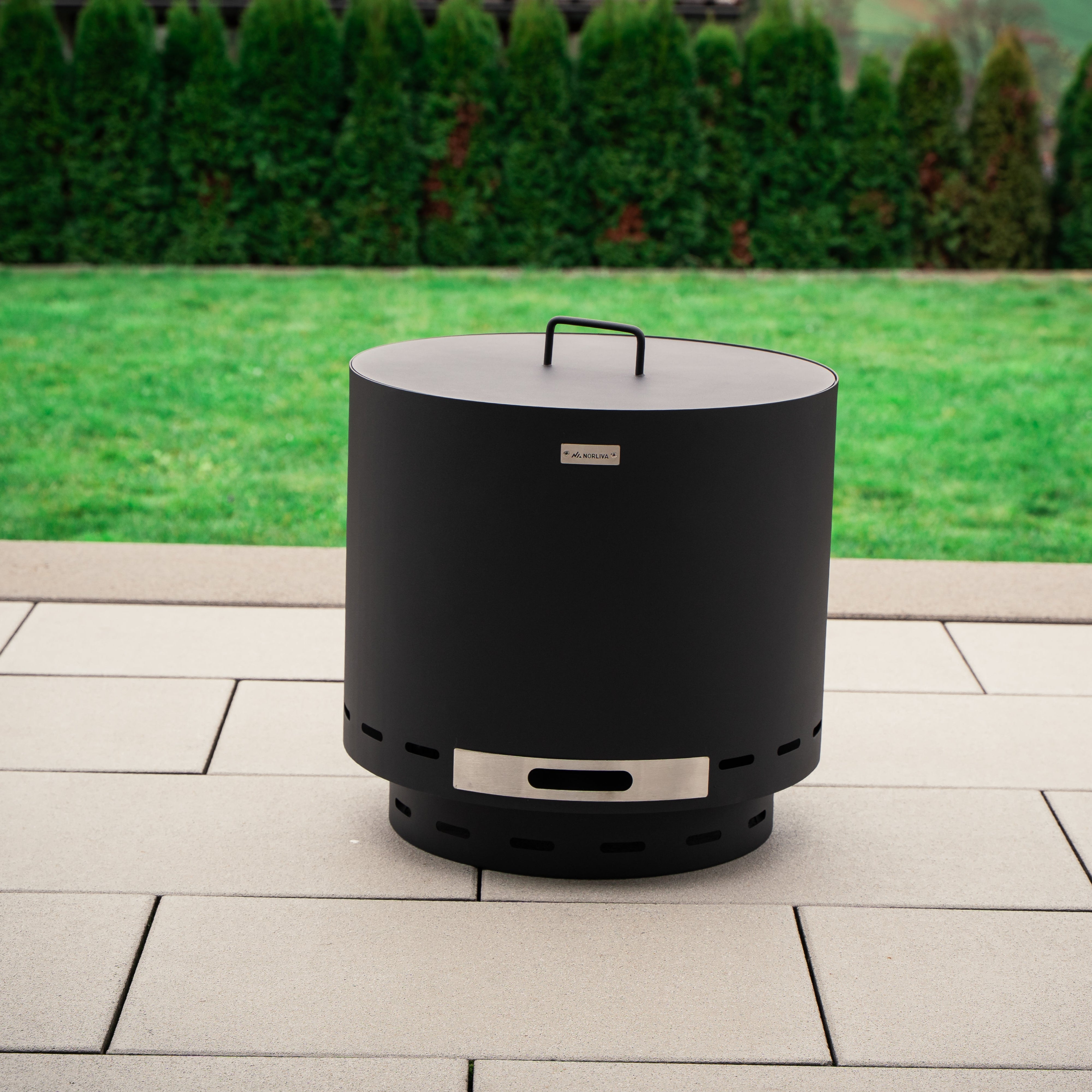 Ensemble : Skara + couvercle + grille en fonte