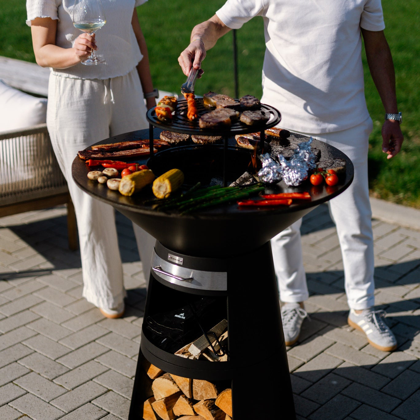 Barbecue à plaques de feu Aska, 80 cm