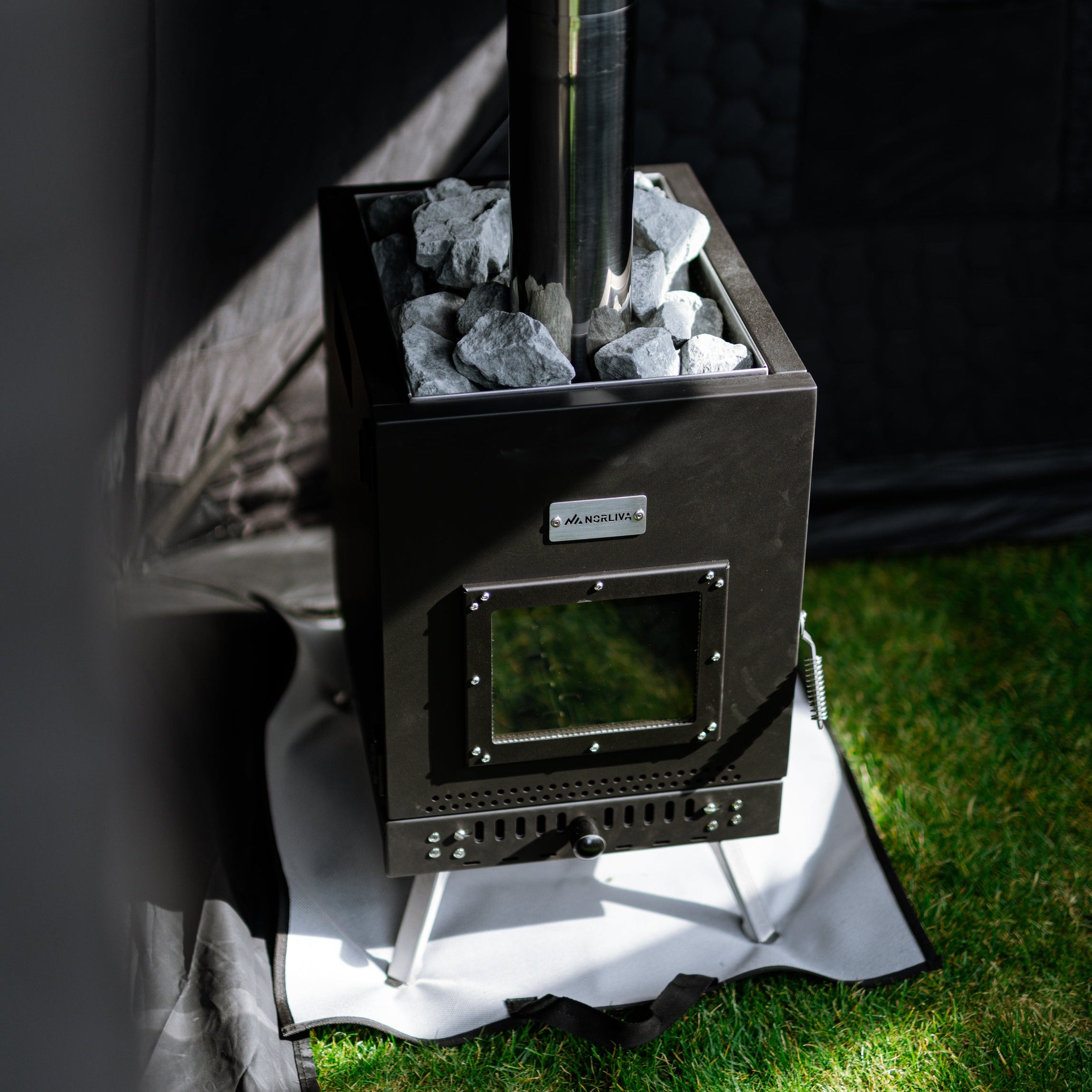 Set: Saunatent Isen 2.0 + Saunaoven + Sauna-accessoires + Regenbescherming + Tweetraps bank