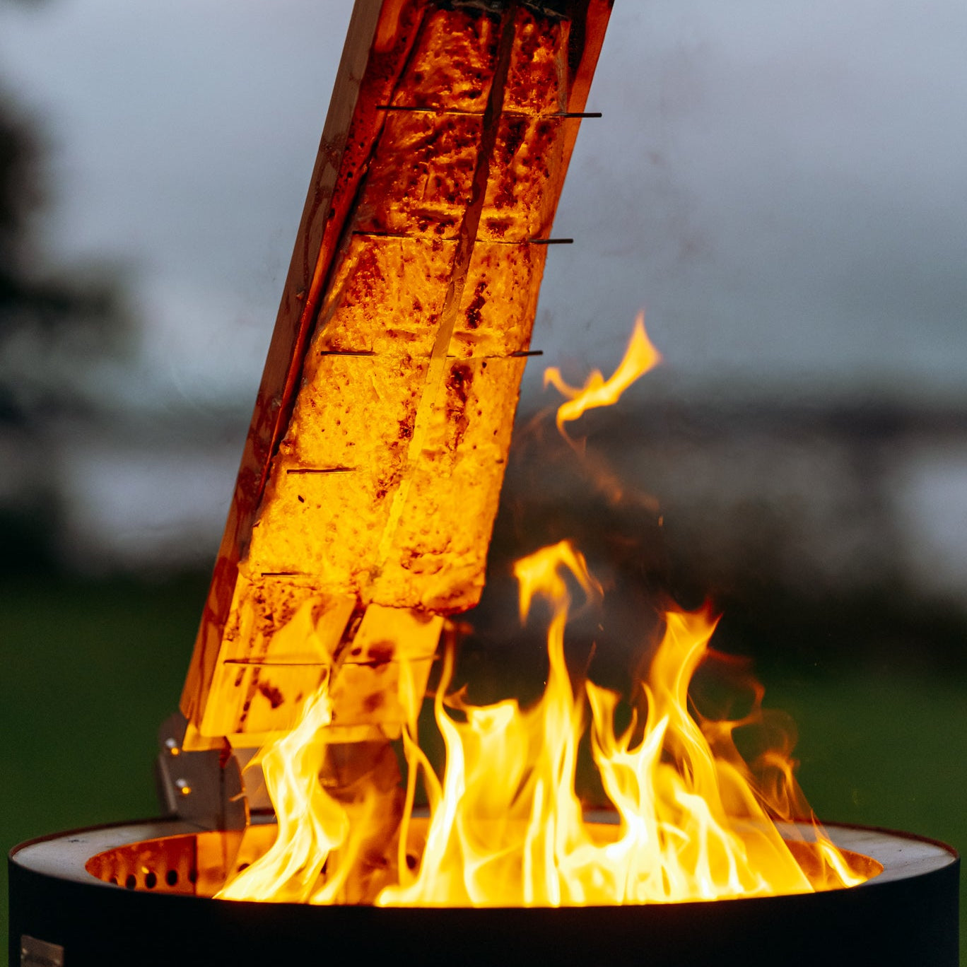 Set : Skara + planche à saumon flambé